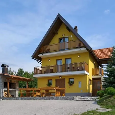 Poli Baneta *